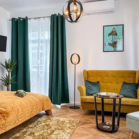 Art Deco In Old Town