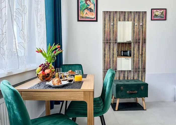 Art Deco In Old Town 브라티슬라바