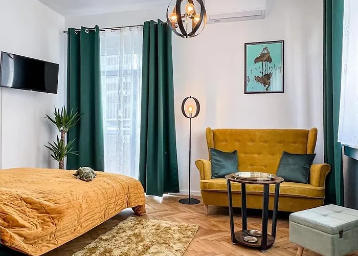 Art Deco In Old Town